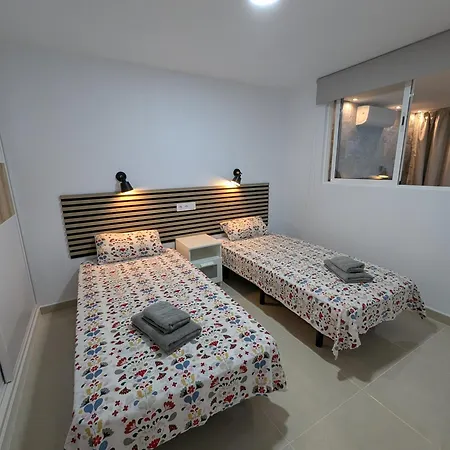 Anau K & L- - Yumbo Apartament *